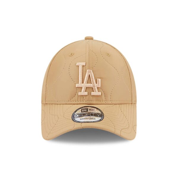 ⁦ניו ארה כובע לוס אנג'לס דודג'רס – NEW ERA LA Dodgers MLB Quilted Beige 9FORTY Adjustable Cap⁩ – תמונה ⁦2⁩